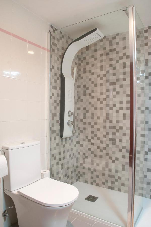 Ferienwohnung Apartamento Araceli Proximo A Clinica Oftalmologica Fdez Vega Oviédo Exterior foto