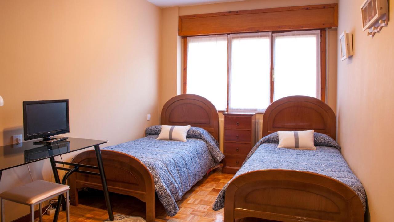 Ferienwohnung Apartamento Araceli Proximo A Clinica Oftalmologica Fdez Vega Oviédo Exterior foto