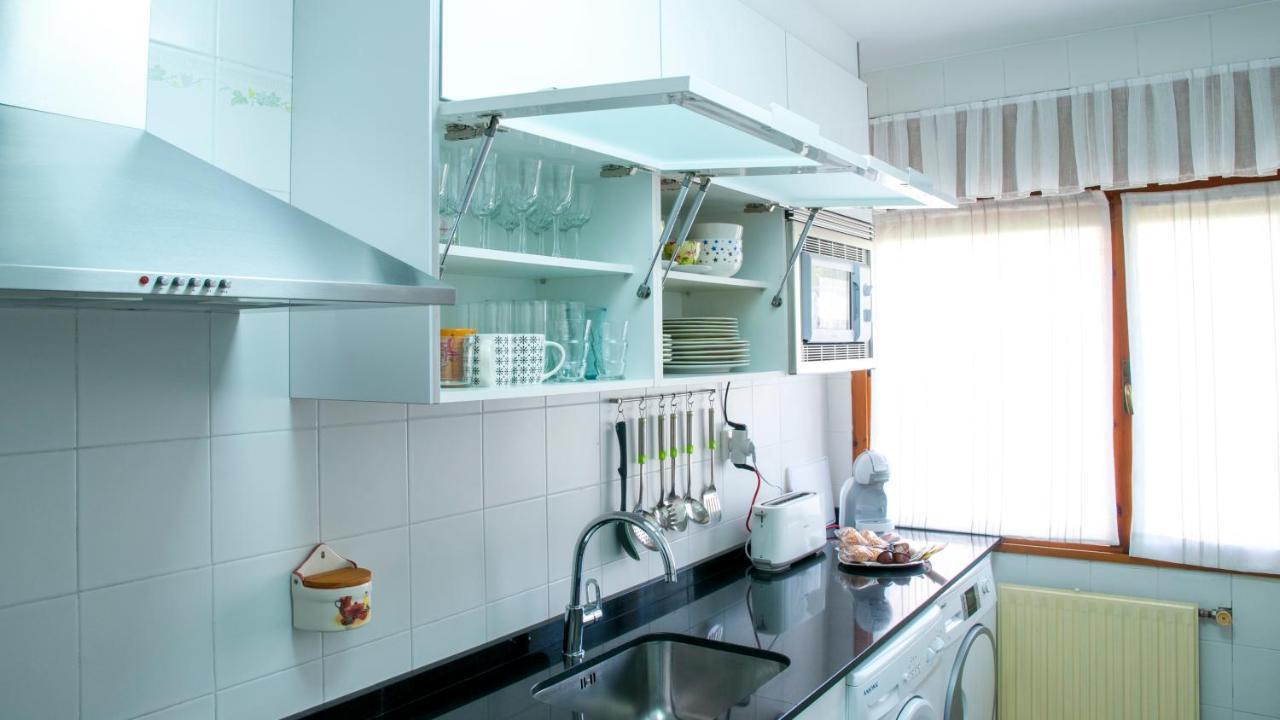 Ferienwohnung Apartamento Araceli Proximo A Clinica Oftalmologica Fdez Vega Oviédo Exterior foto
