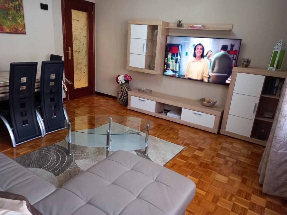 Ferienwohnung Apartamento Araceli Proximo A Clinica Oftalmologica Fdez Vega Oviédo Exterior foto