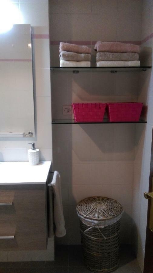 Ferienwohnung Apartamento Araceli Proximo A Clinica Oftalmologica Fdez Vega Oviédo Exterior foto